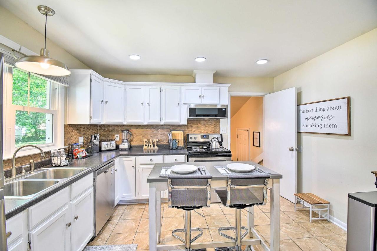 Charming Hampton Home With Yard 2 Mi To Beach! Buitenkant foto